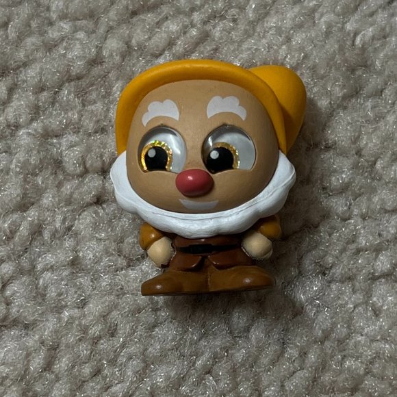 Disney Doorables Series 6: Bundle from Snow White - Picture 3 of 5